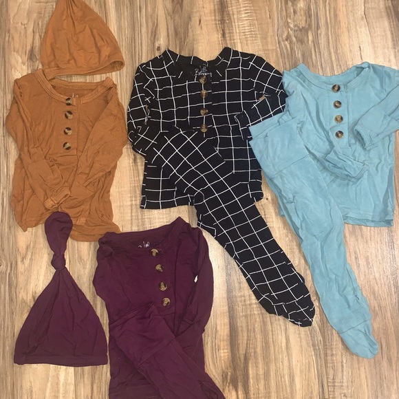 Little buggins outfits with matching hats - Picture 1 of 2